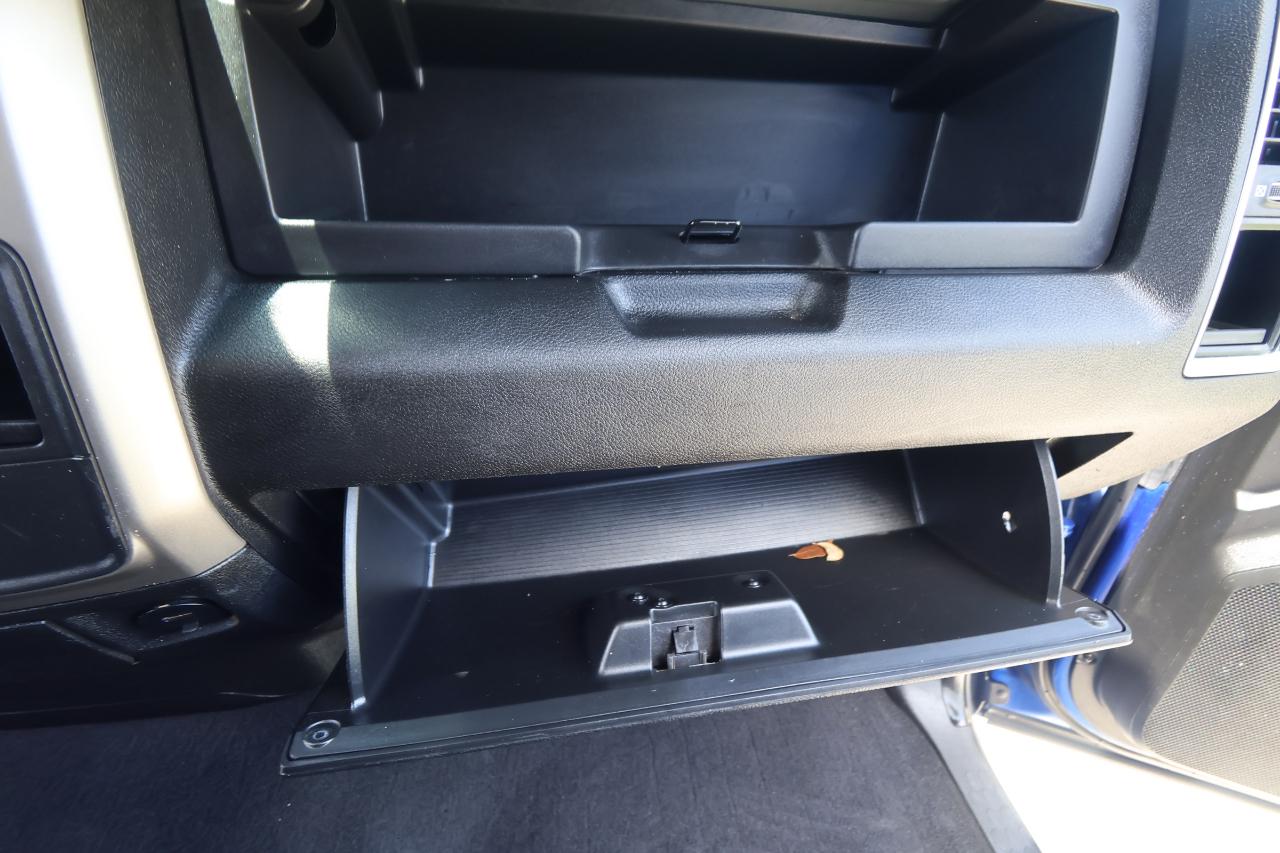 RAM 1500 Classic Warlock 4x2 Quad Cab 6'4" Box 2019
