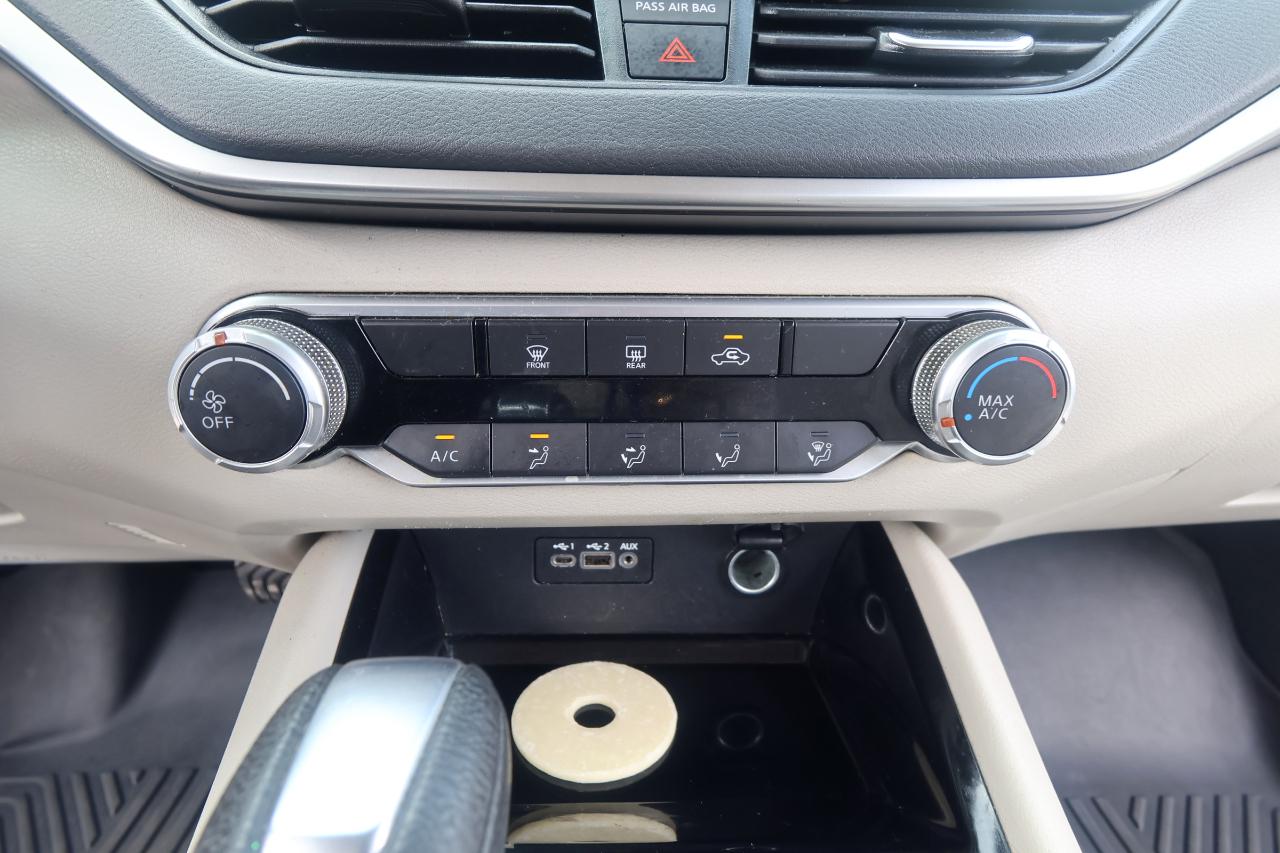 Nissan Altima 2.5 SV Sedan 2021