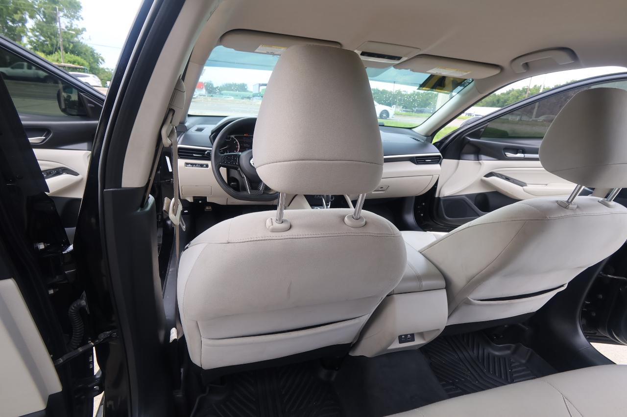 Nissan Altima 2.5 SV Sedan 2021