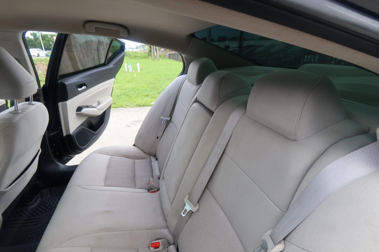 Nissan Altima 2.5 SV Sedan 2021