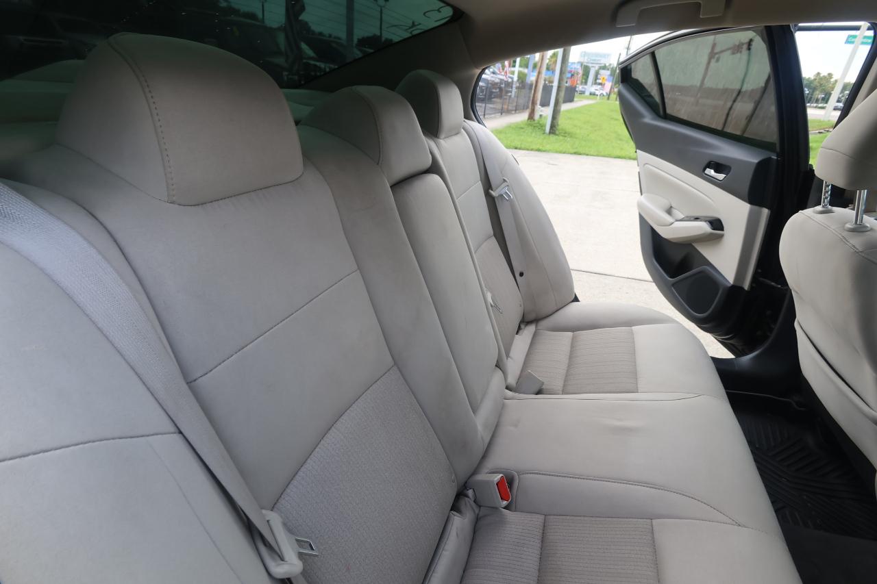 Nissan Altima 2.5 SV Sedan 2021