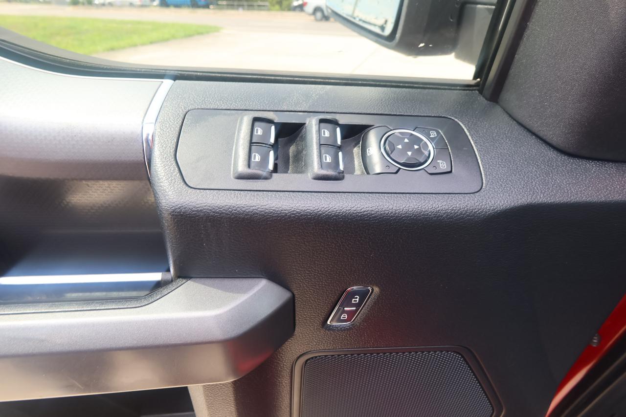 Ford F-150 2WD SuperCrew 145" XLT 2015