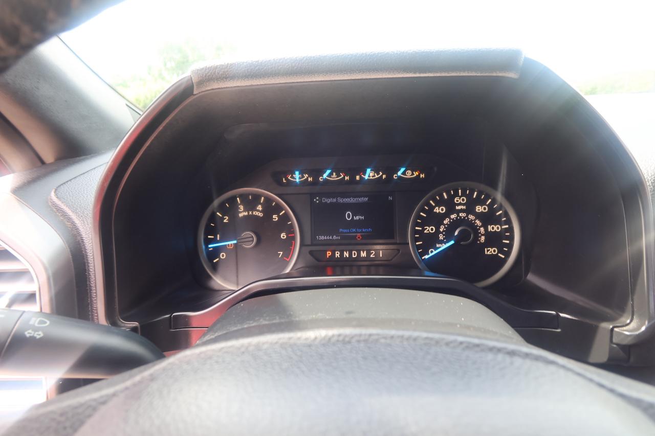 Ford F-150 2WD SuperCrew 145" XLT 2015
