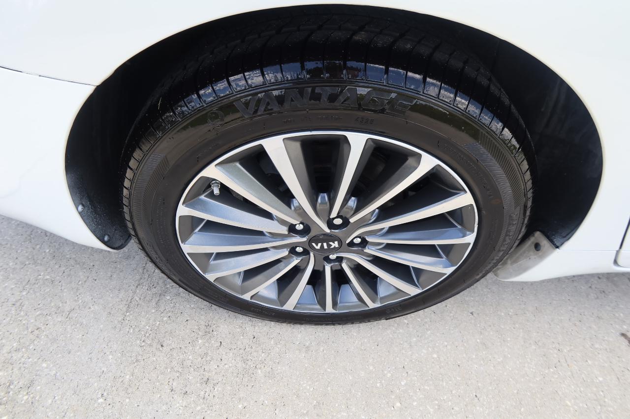 Kia Cadenza Premium Sedan 2018