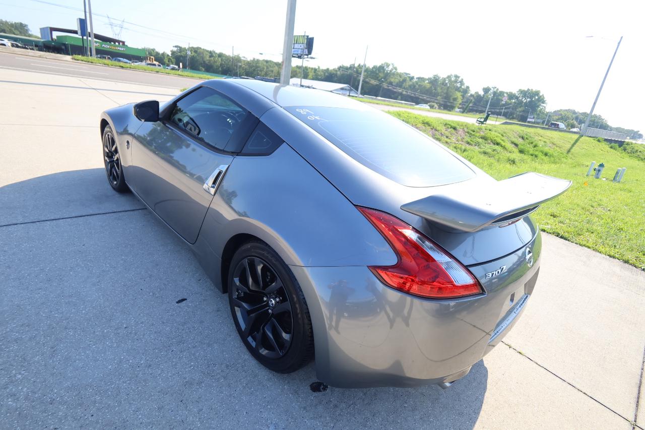 Nissan 370Z 2dr Cpe Auto 2015