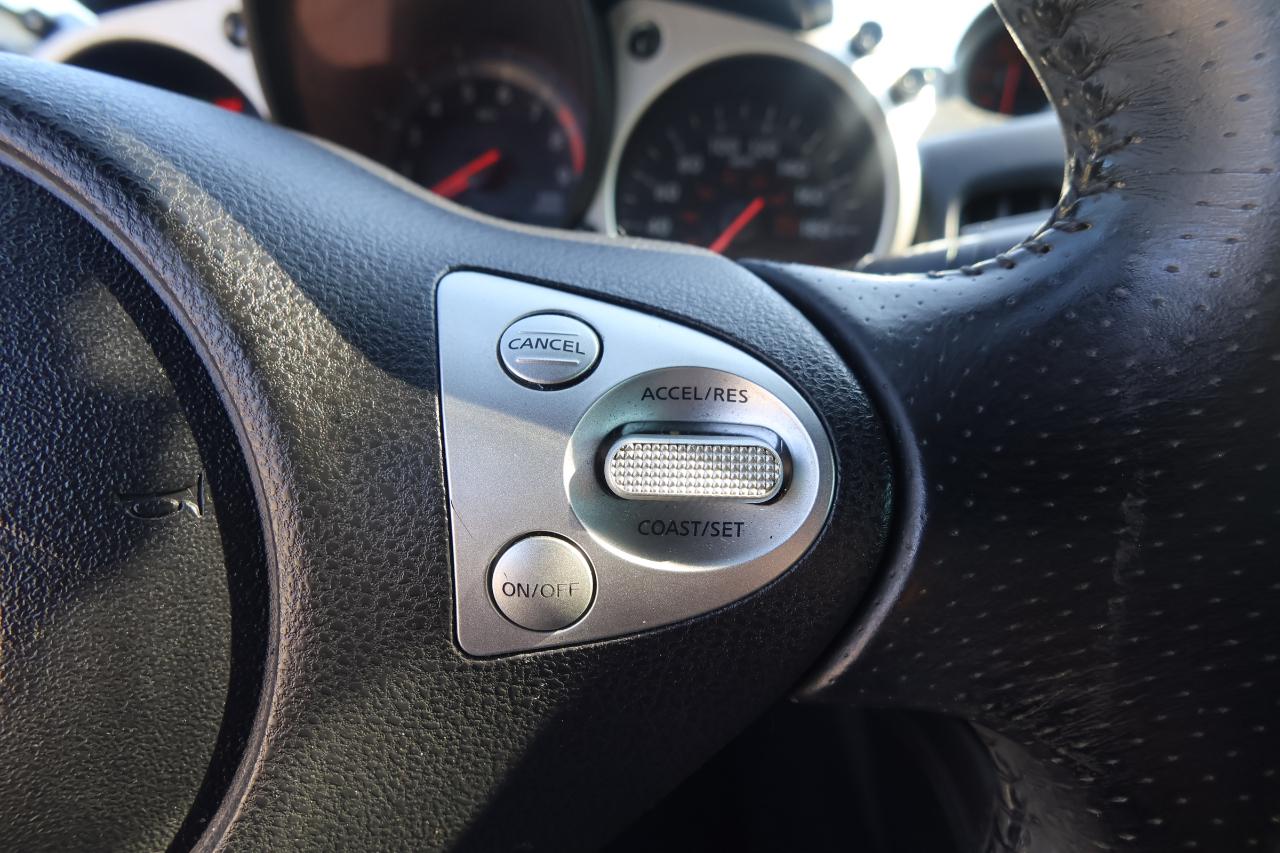 Nissan 370Z 2dr Cpe Auto 2015