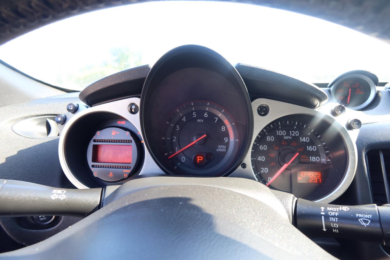 Nissan 370Z 2dr Cpe Auto 2015