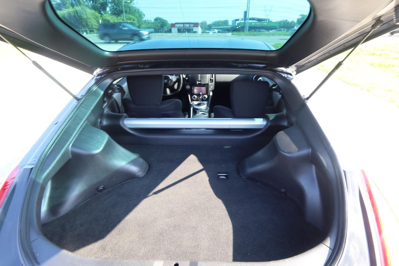 Nissan 370Z 2dr Cpe Auto 2015