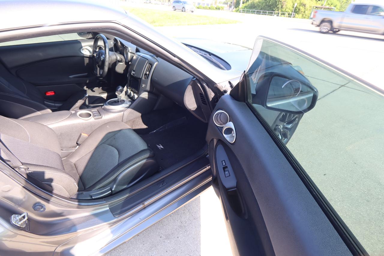 Nissan 370Z 2dr Cpe Auto 2015