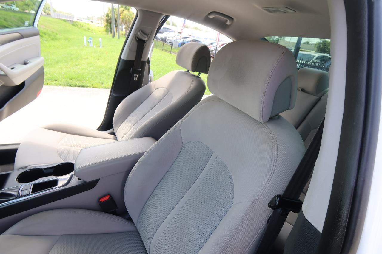 Hyundai Sonata 4dr Sdn 2.4L Sport PZEV 2016