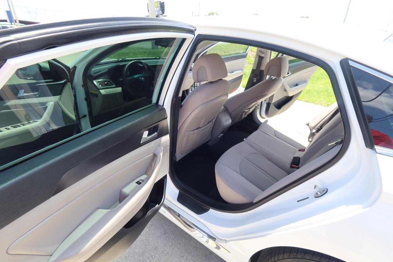 Hyundai Sonata 4dr Sdn 2.4L Sport PZEV 2016
