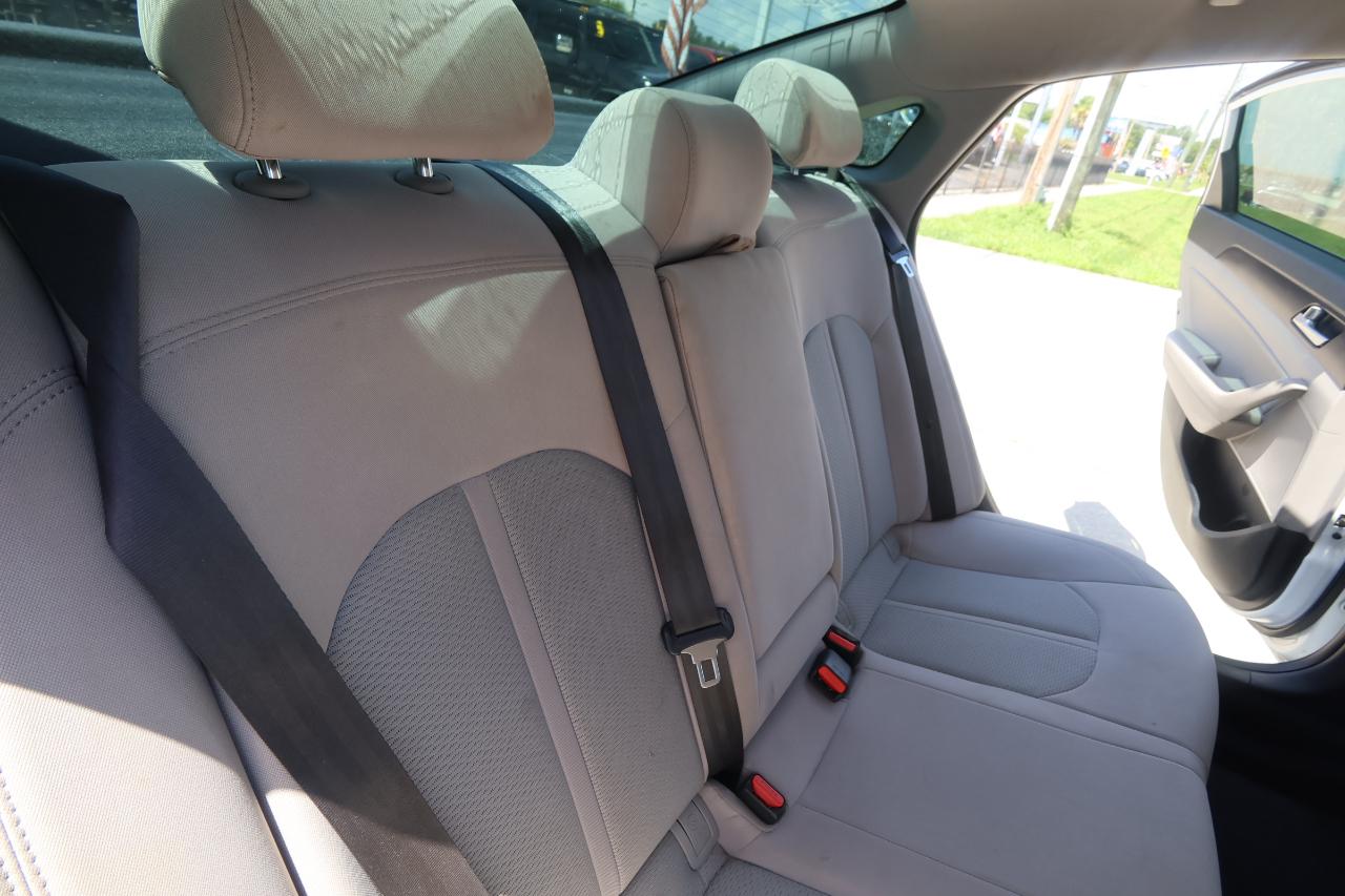 Hyundai Sonata 4dr Sdn 2.4L Sport PZEV 2016
