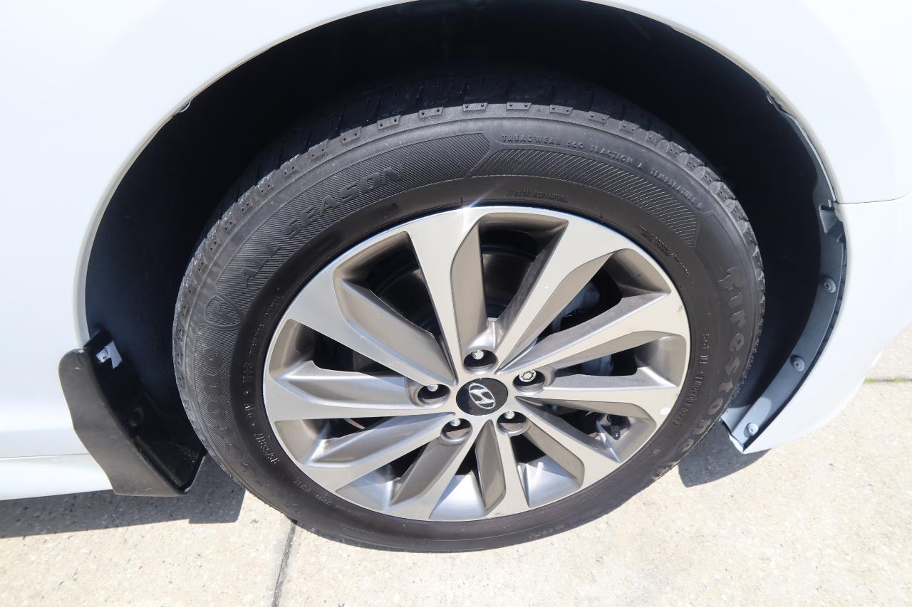 Hyundai Sonata 4dr Sdn 2.4L Sport PZEV 2016
