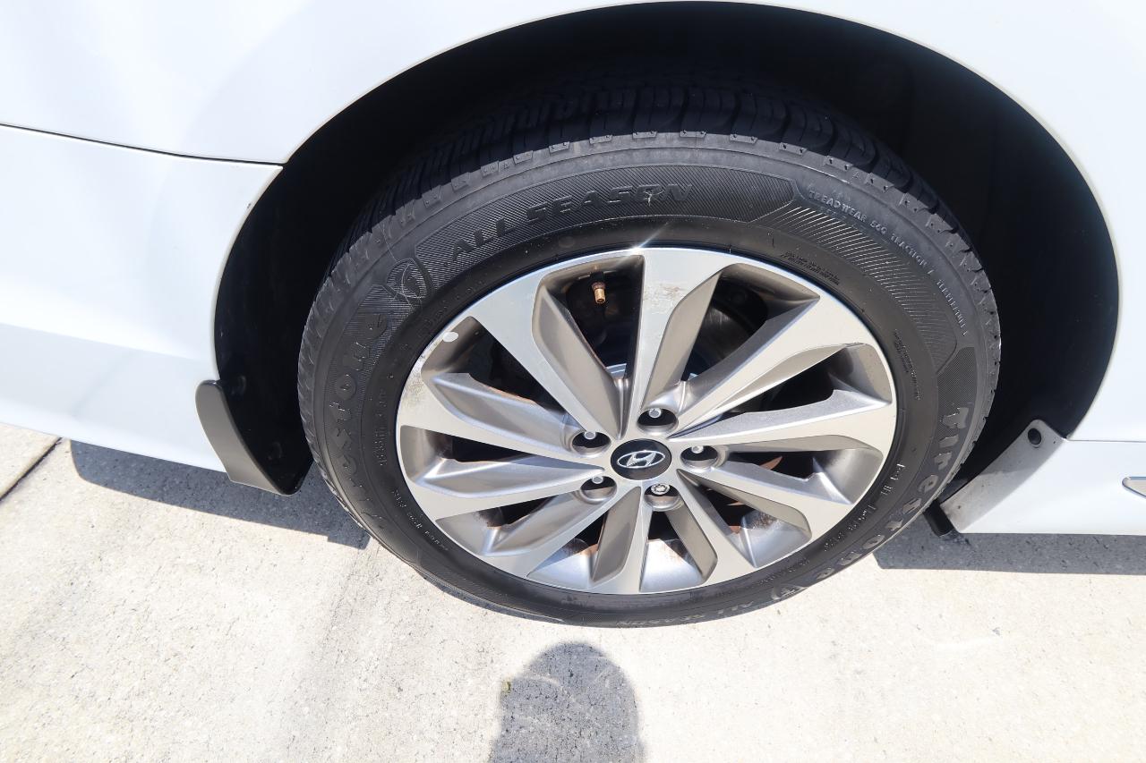 Hyundai Sonata 4dr Sdn 2.4L Sport PZEV 2016