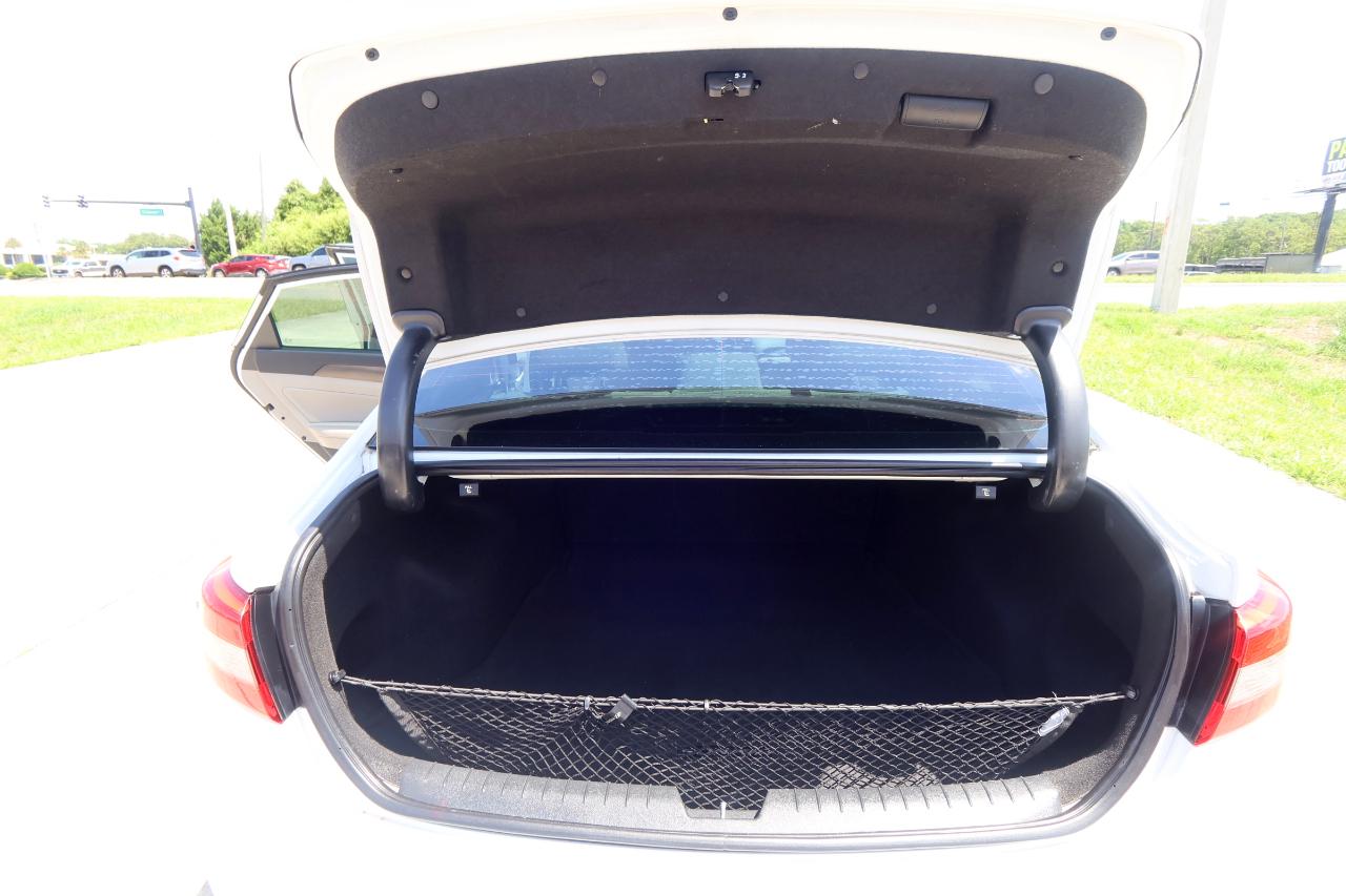 Hyundai Sonata 4dr Sdn 2.4L Sport PZEV 2016