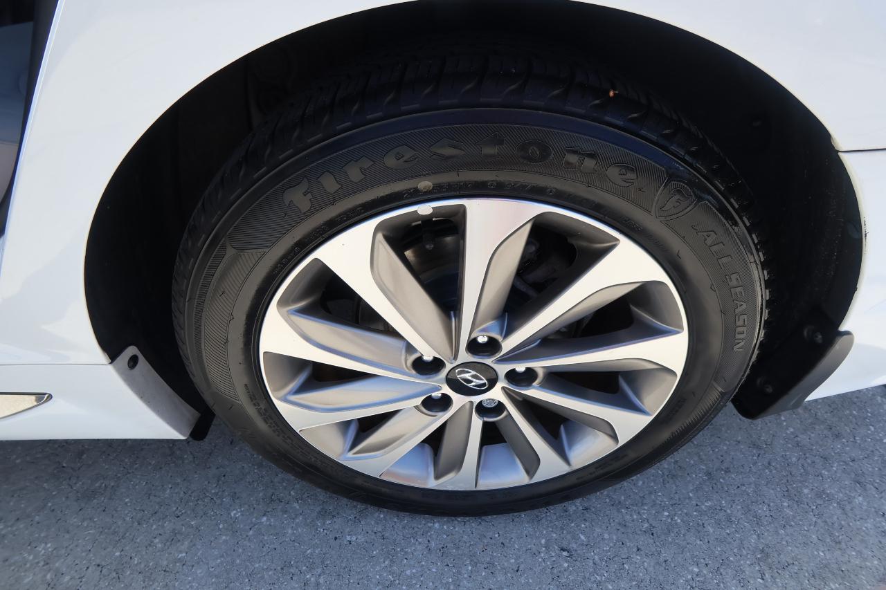 Hyundai Sonata 4dr Sdn 2.4L Sport PZEV 2016