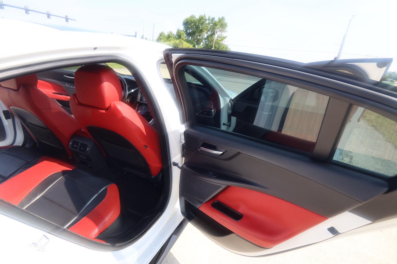 Jaguar XE S RWD 2018