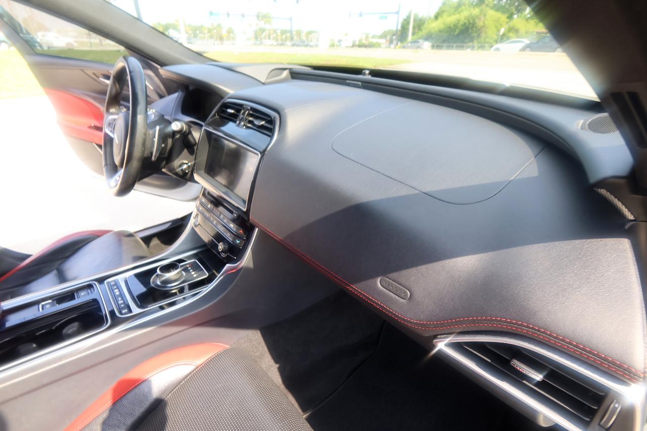 Jaguar XE S RWD 2018