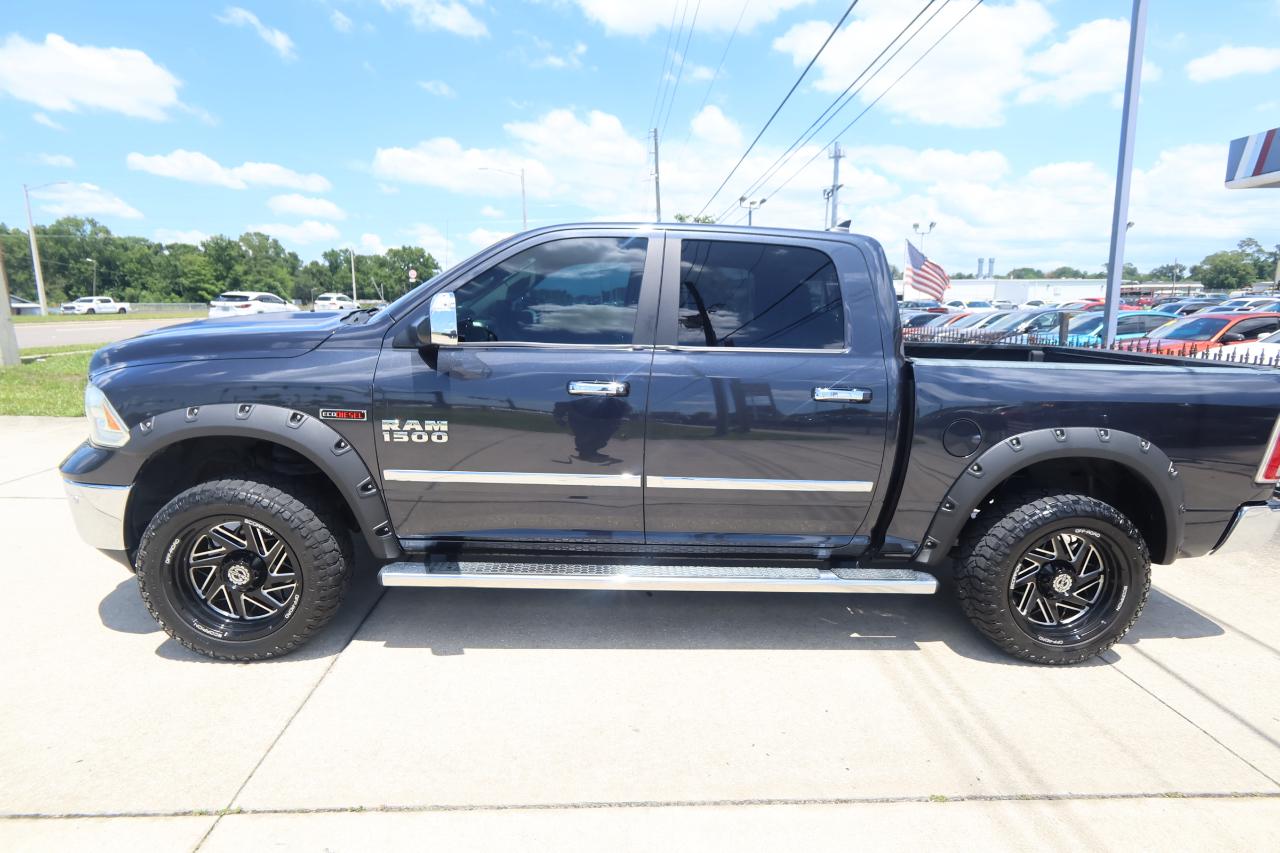 RAM 1500 Laramie 4x4 Crew Cab 5'7" Box 2017