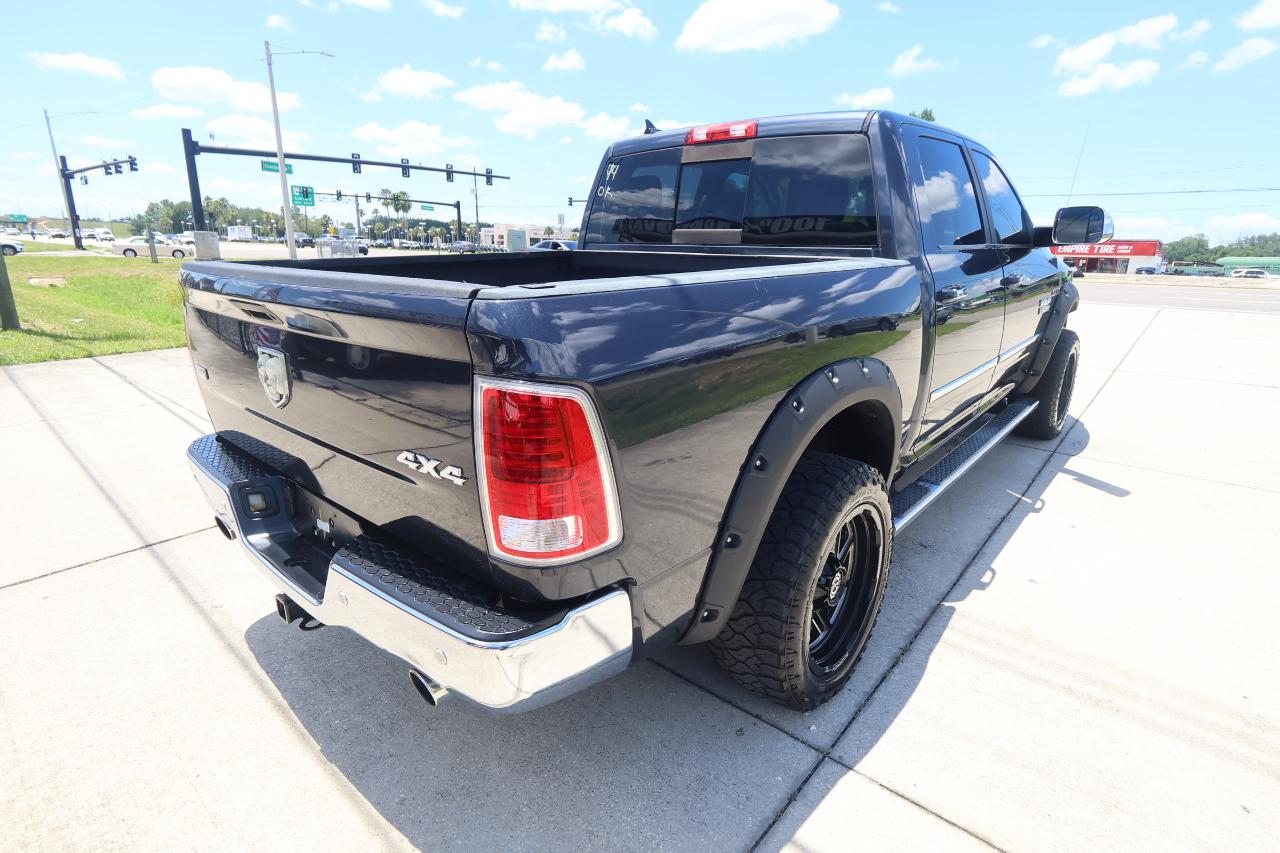 RAM 1500 Laramie 4x4 Crew Cab 5'7" Box 2017