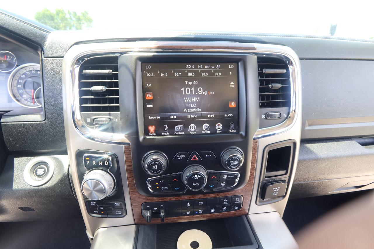 RAM 1500 Laramie 4x4 Crew Cab 5'7" Box 2017