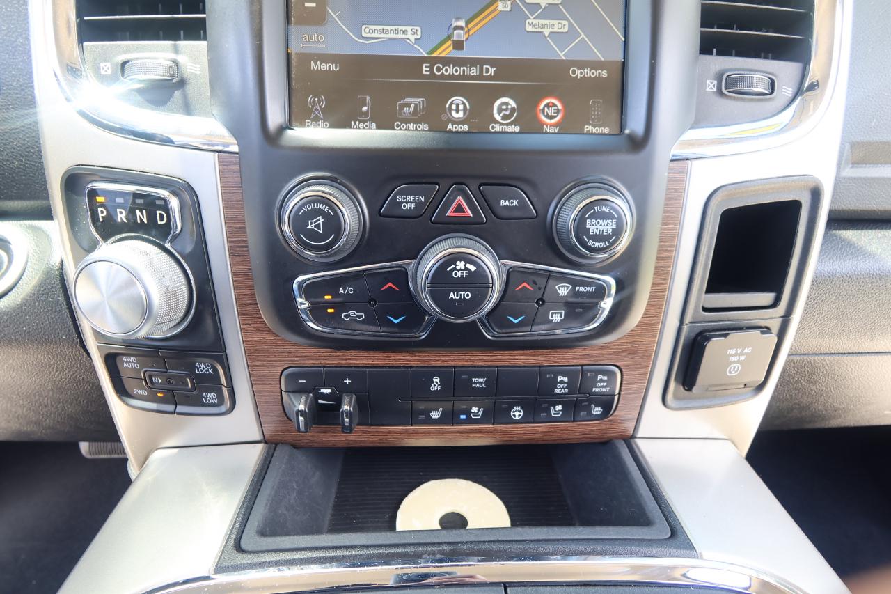 RAM 1500 Laramie 4x4 Crew Cab 5'7" Box 2017
