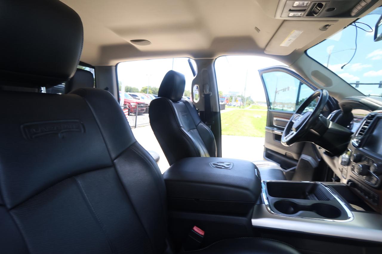 RAM 1500 Laramie 4x4 Crew Cab 5'7" Box 2017