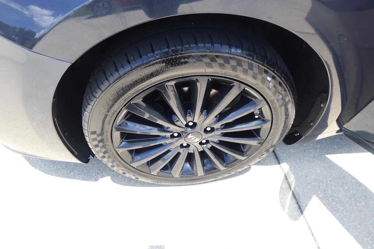 Kia Cadenza Premium Sedan 2017