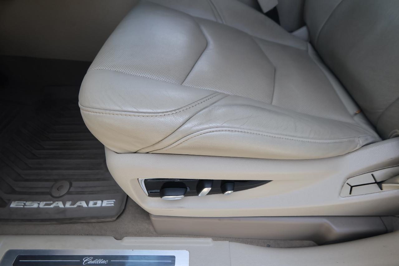 Cadillac Escalade 2WD 4dr Luxury Collection 2016
