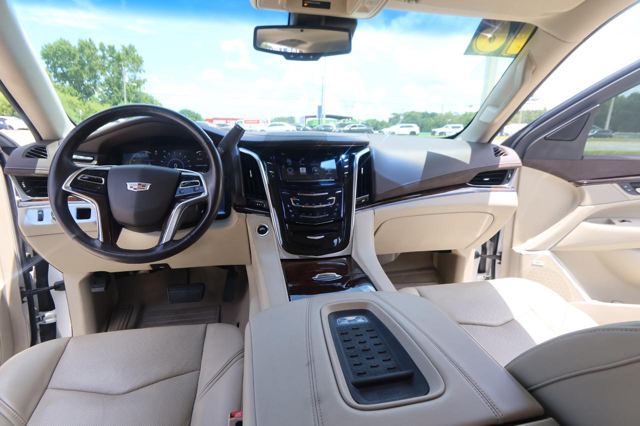 Cadillac Escalade 2WD 4dr Luxury Collection 2016