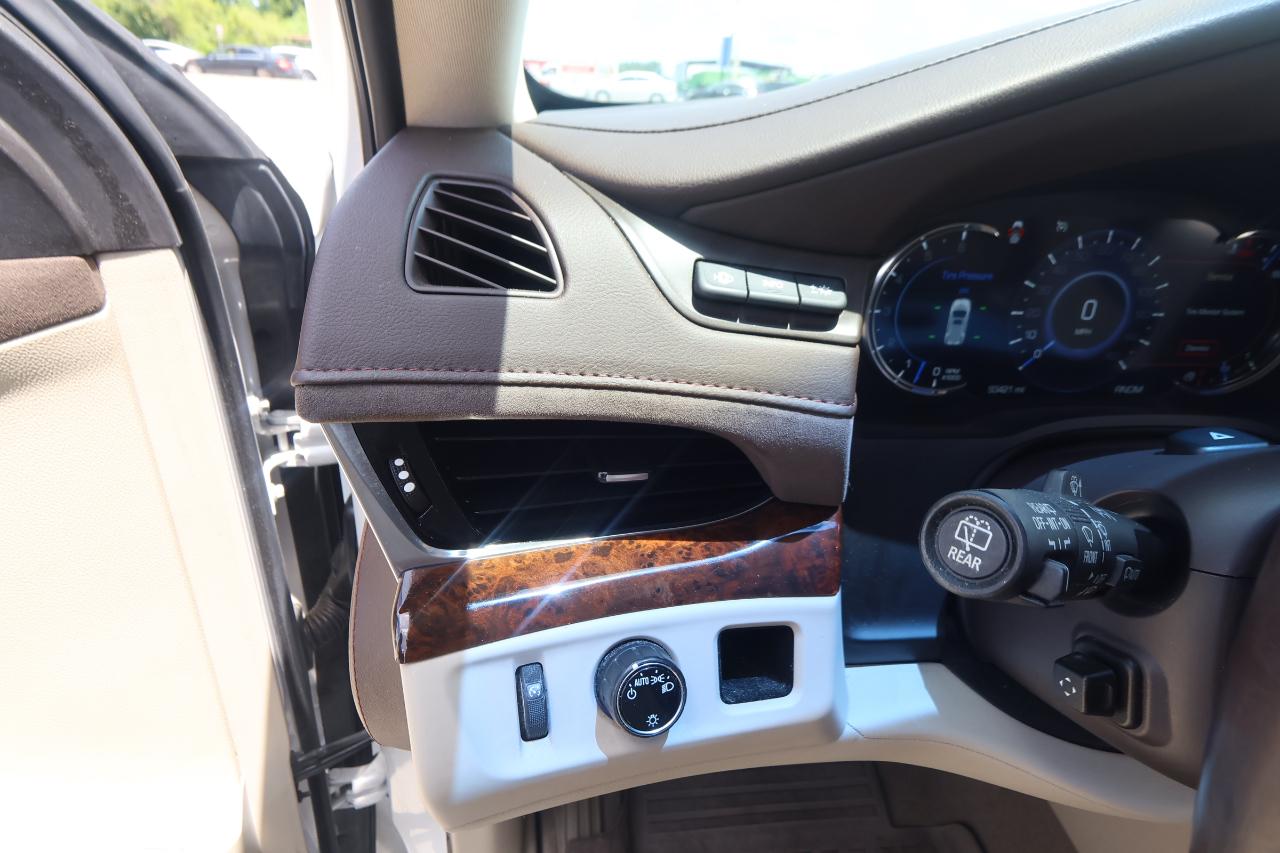Cadillac Escalade 2WD 4dr Luxury Collection 2016