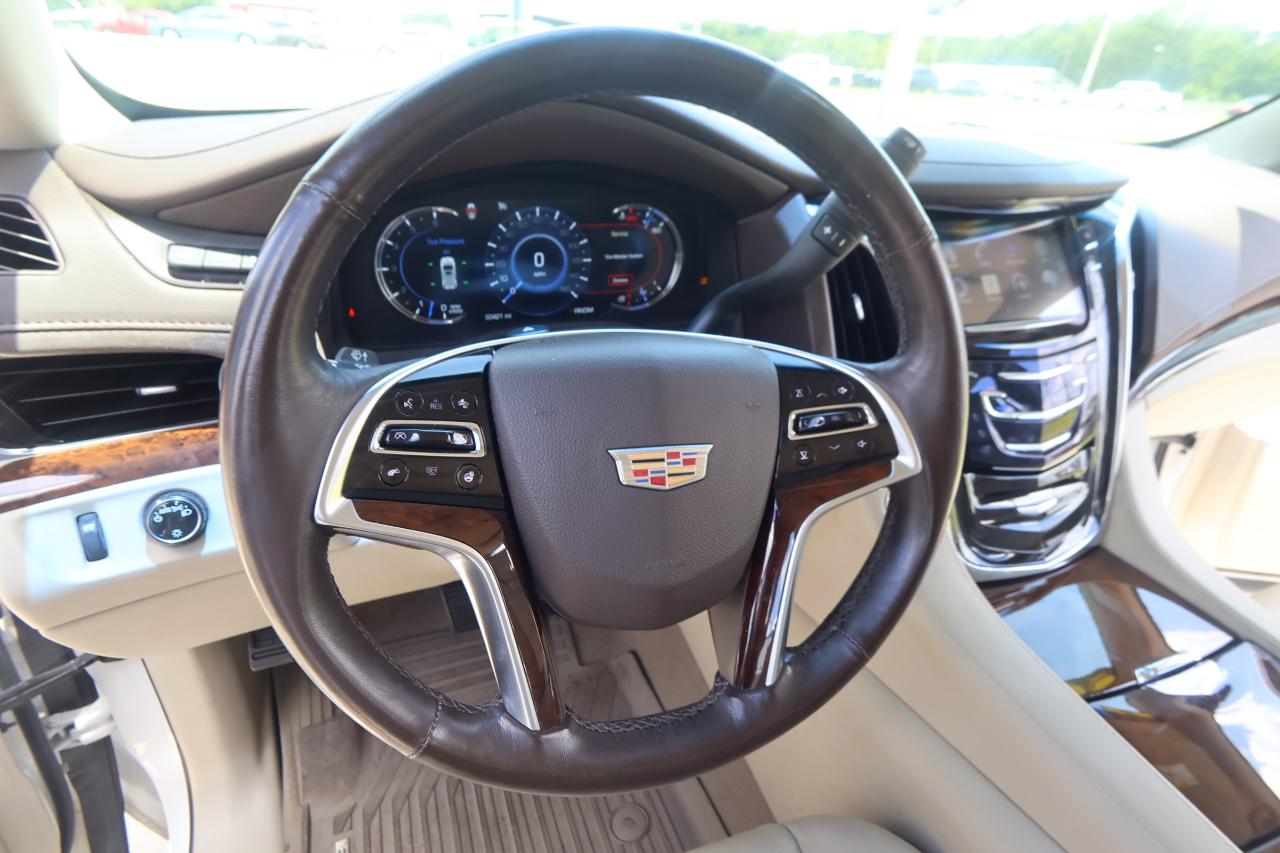Cadillac Escalade 2WD 4dr Luxury Collection 2016