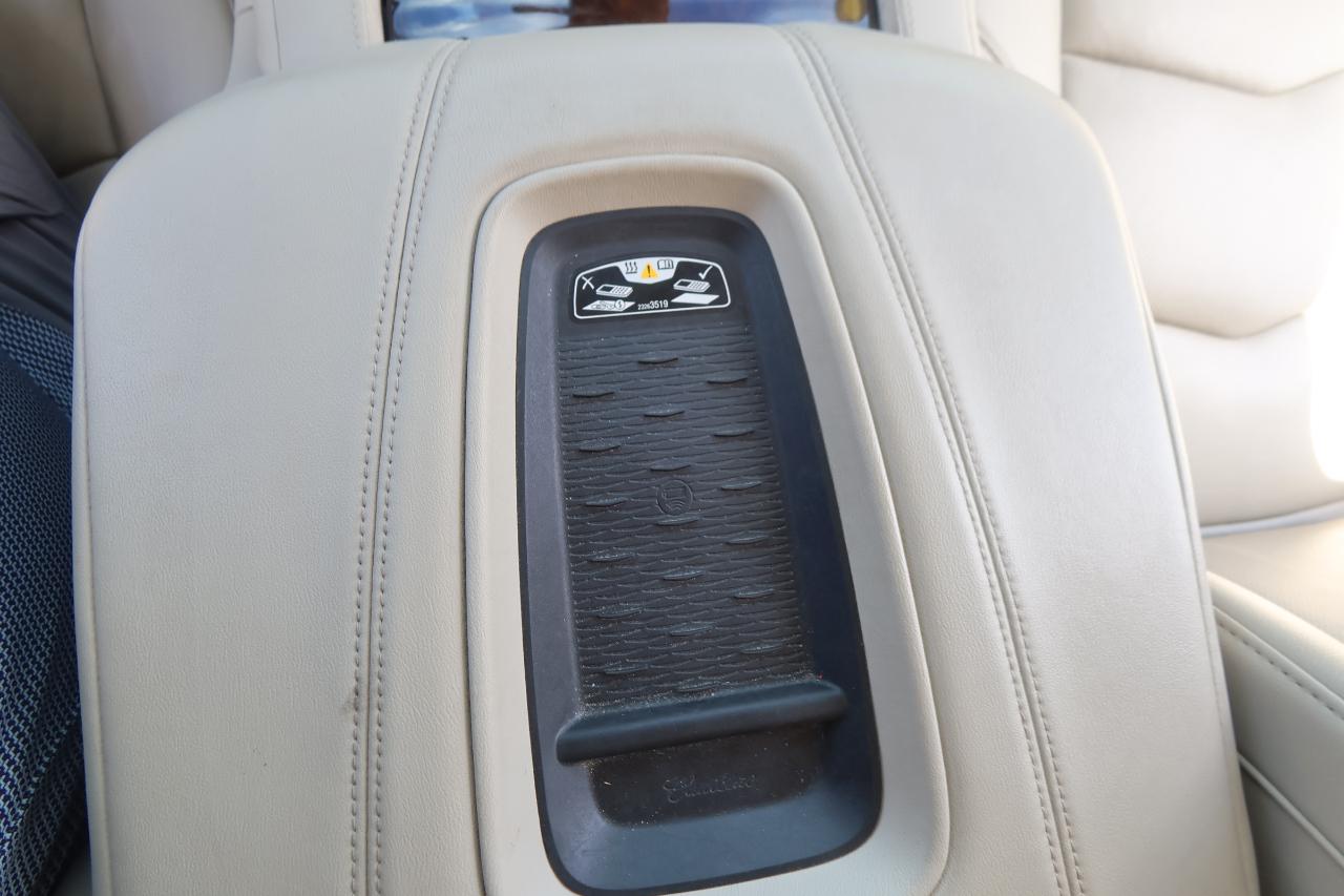 Cadillac Escalade 2WD 4dr Luxury Collection 2016
