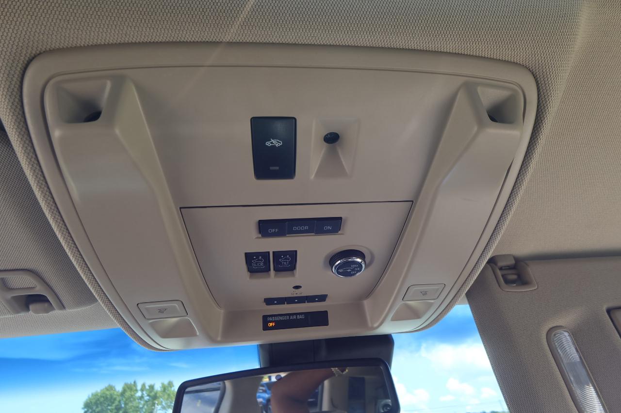 Cadillac Escalade 2WD 4dr Luxury Collection 2016