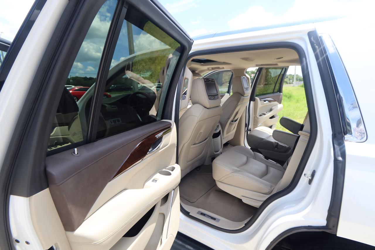 Cadillac Escalade 2WD 4dr Luxury Collection 2016