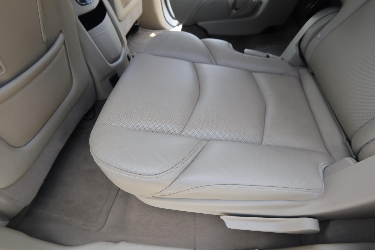 Cadillac Escalade 2WD 4dr Luxury Collection 2016