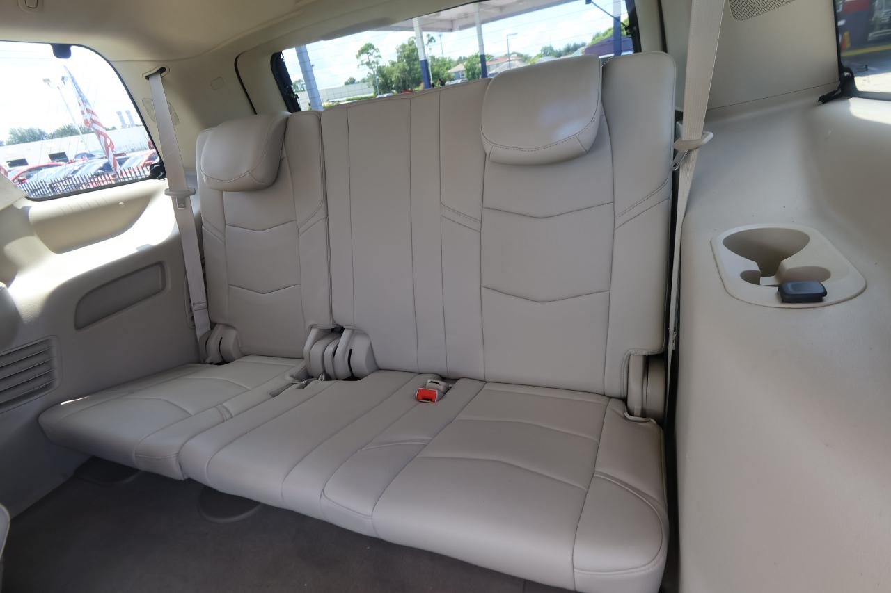 Cadillac Escalade 2WD 4dr Luxury Collection 2016