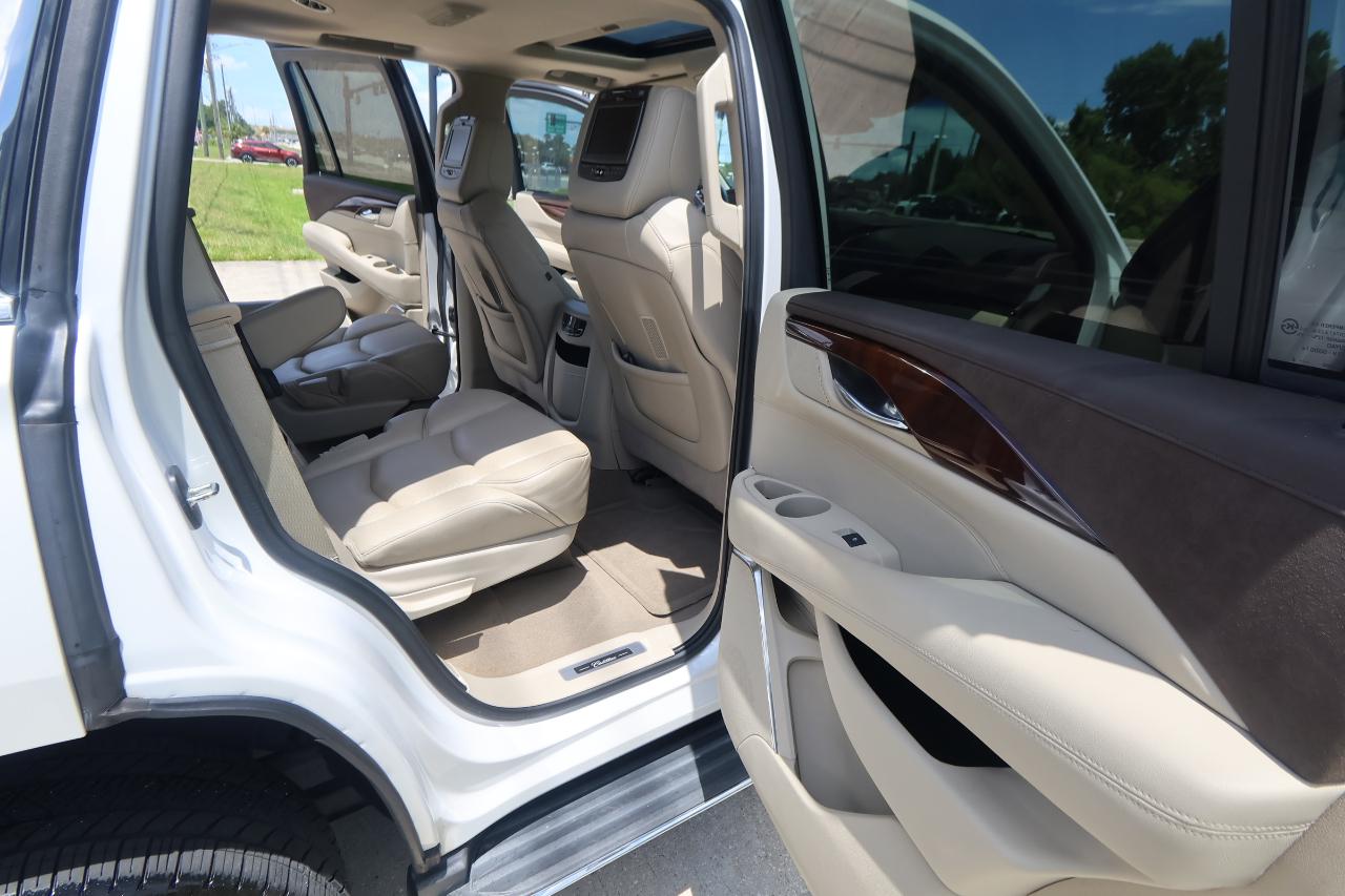 Cadillac Escalade 2WD 4dr Luxury Collection 2016