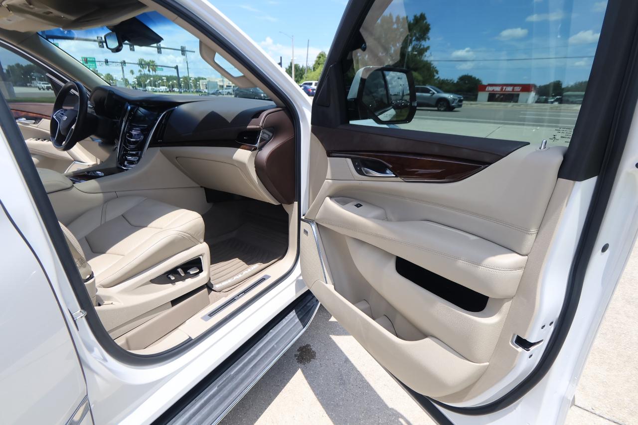 Cadillac Escalade 2WD 4dr Luxury Collection 2016