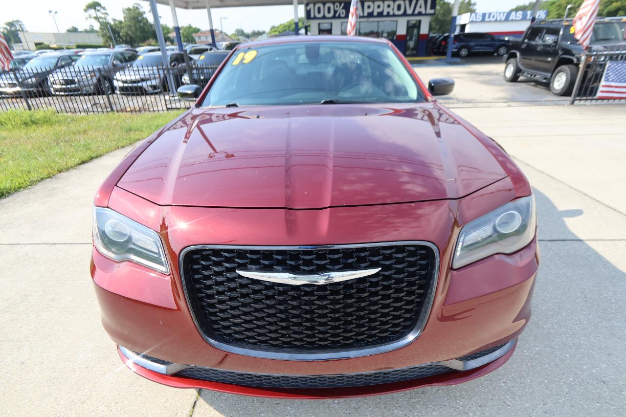 Chrysler 300 Touring RWD 2019