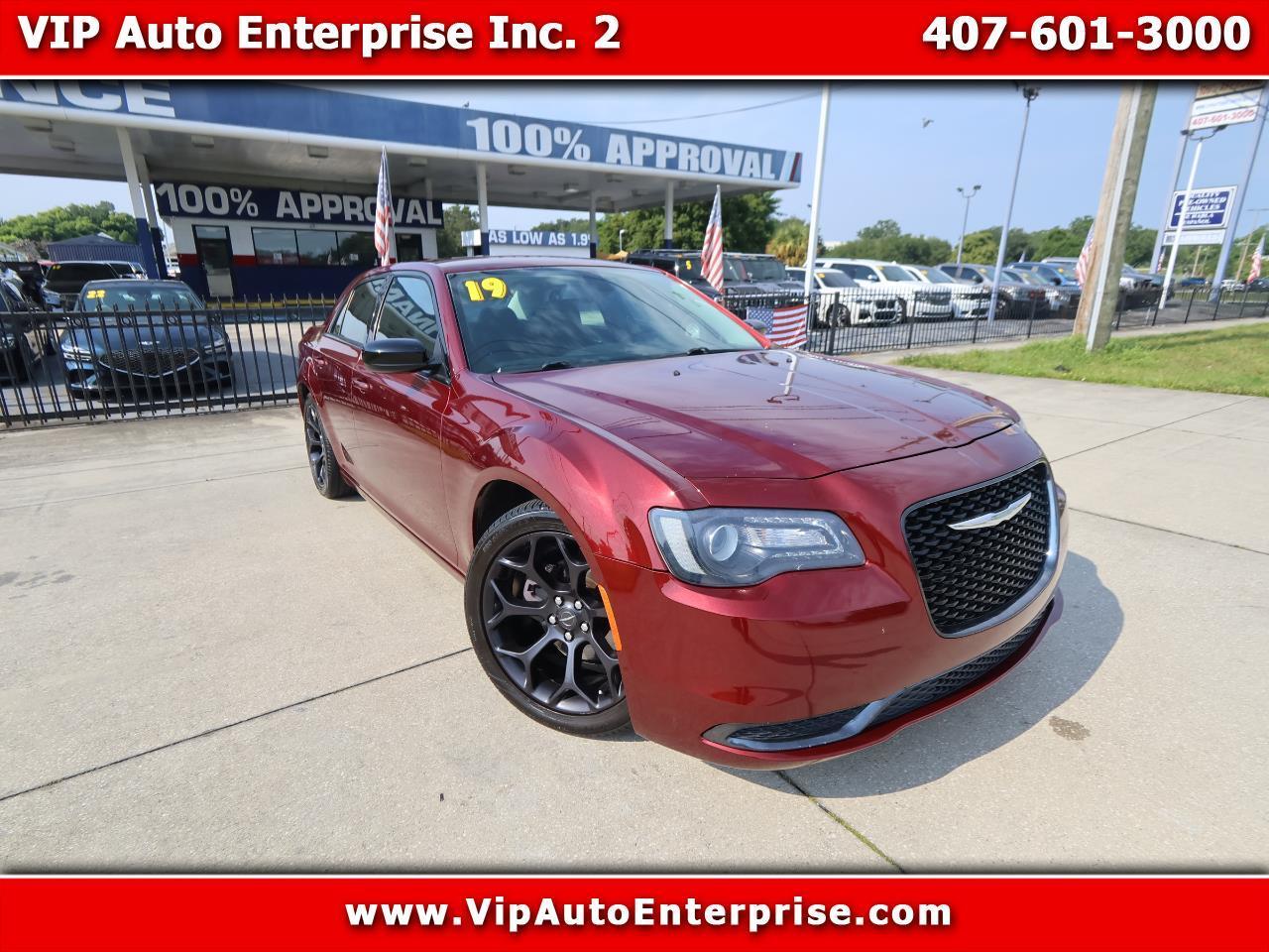 2019 Chrysler 300 Touring RWD