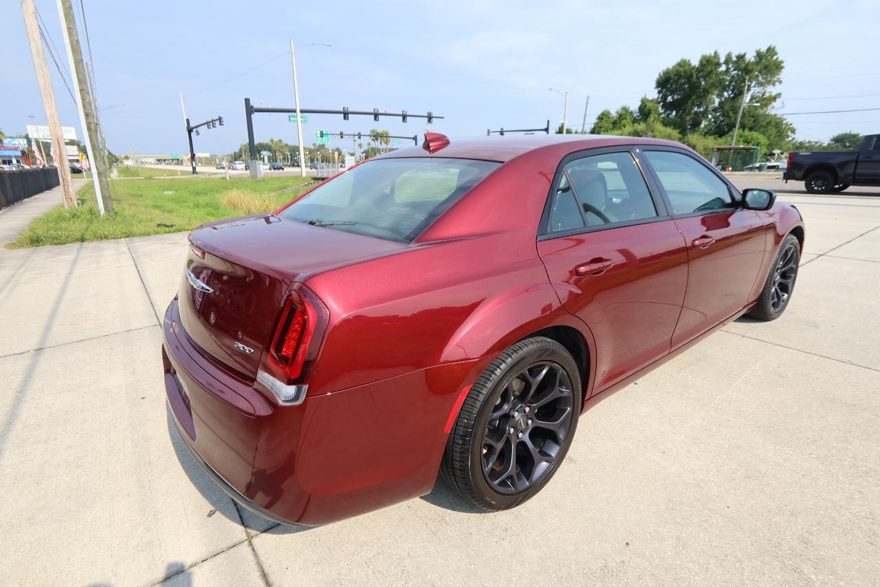 Chrysler 300 Touring RWD 2019