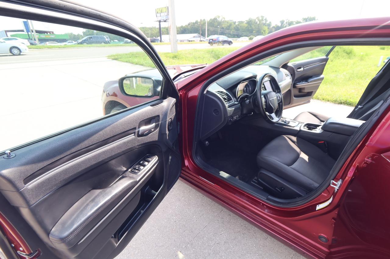 Chrysler 300 Touring RWD 2019