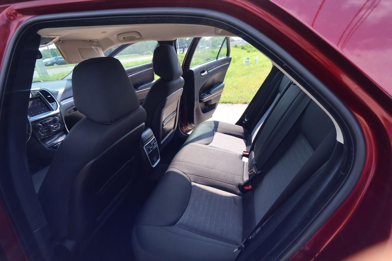 Chrysler 300 Touring RWD 2019