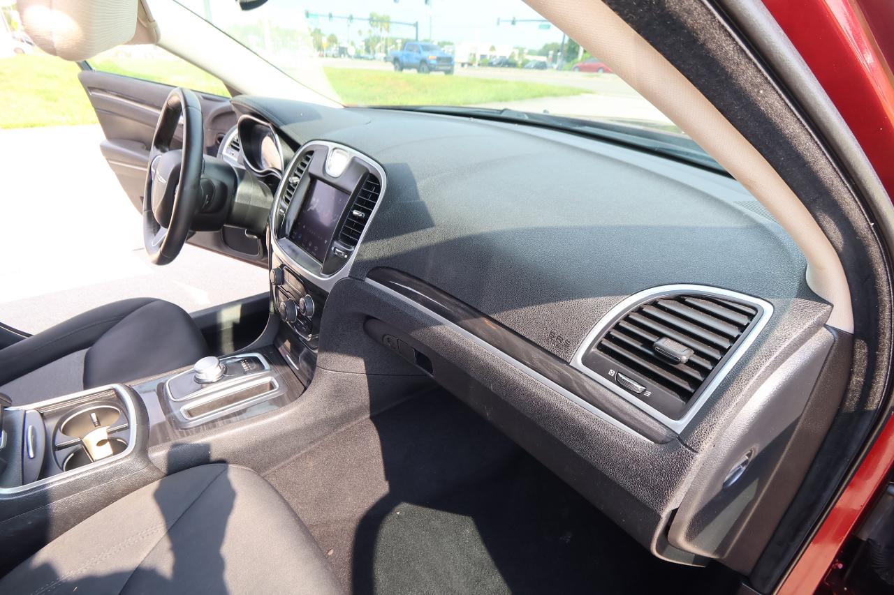 Chrysler 300 Touring RWD 2019