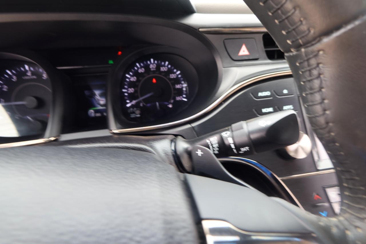 Toyota Avalon 4dr Sdn XLE Premium (Natl) 2016