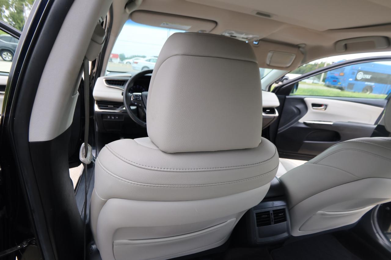 Toyota Avalon 4dr Sdn XLE Premium (Natl) 2016
