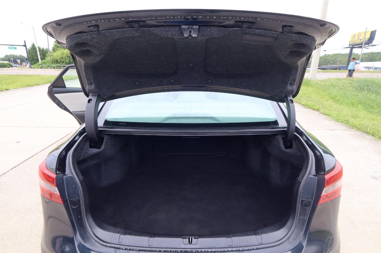 Toyota Avalon 4dr Sdn XLE Premium (Natl) 2016