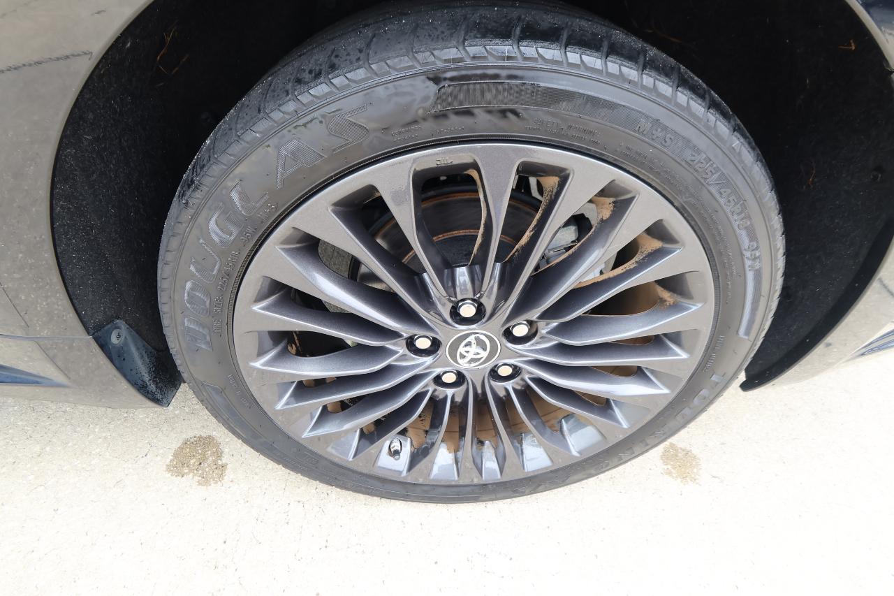 Toyota Avalon 4dr Sdn XLE Premium (Natl) 2016
