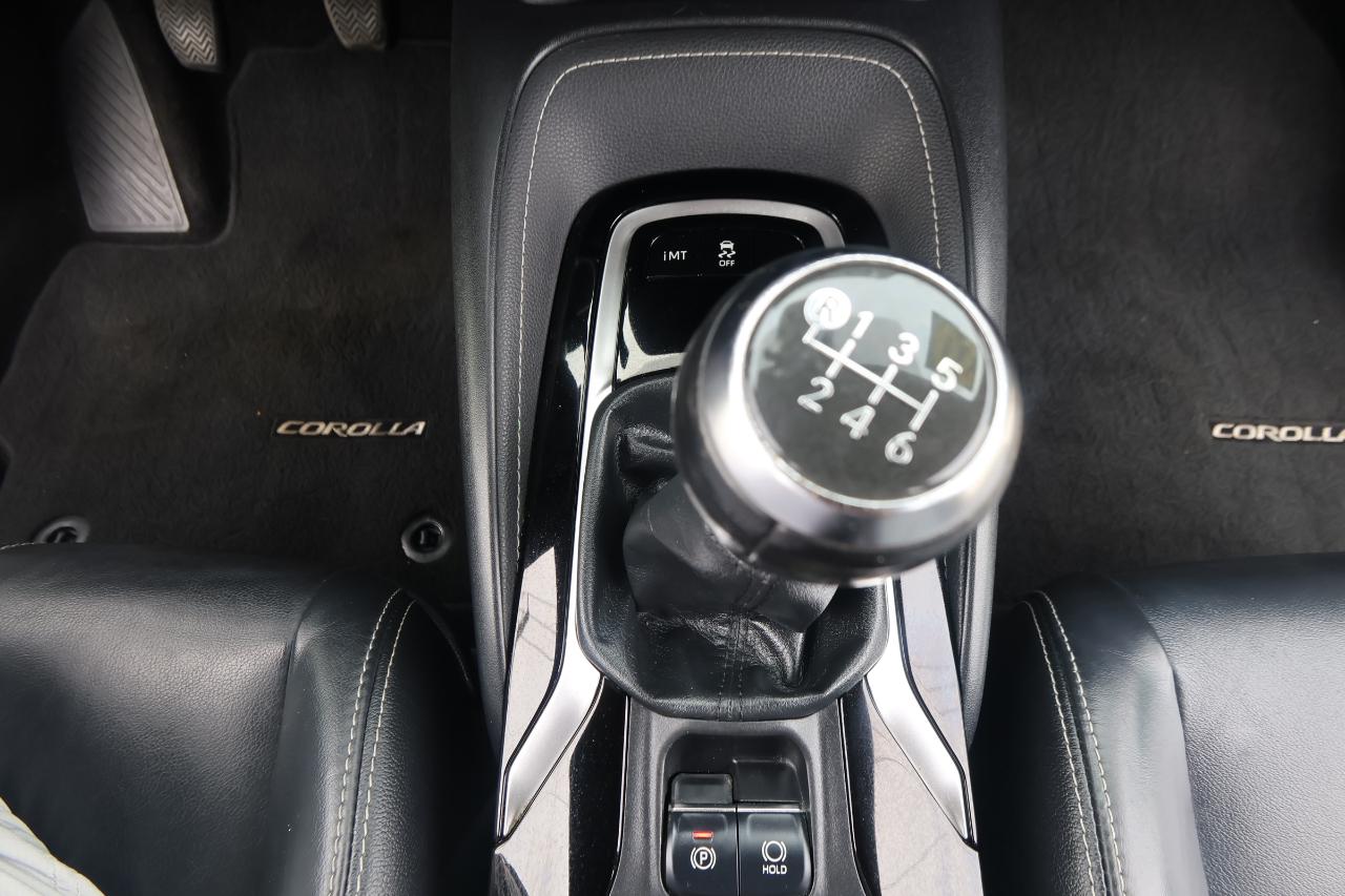Toyota Corolla Hatchback XSE Manual (Natl) 2020